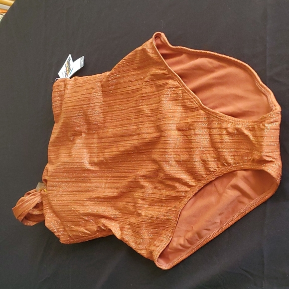 Time and True swimsuit - Picture 3 of 7